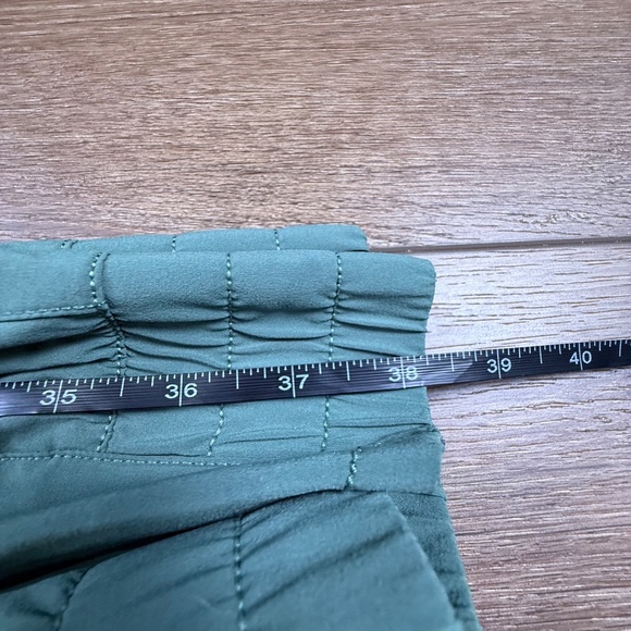 The North Face Women's Tech Sheltay Pants Joggers Olive green Sz 12 Outdoors - Picture 4 of 16